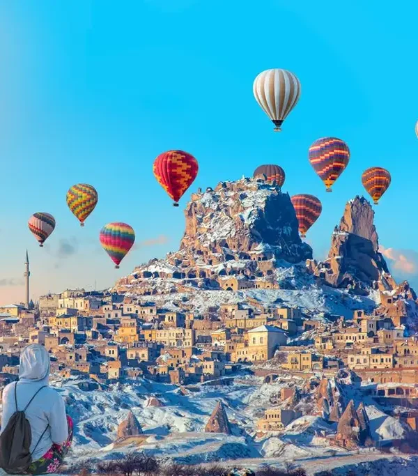 استكشف الكهوف في كبادوكيا